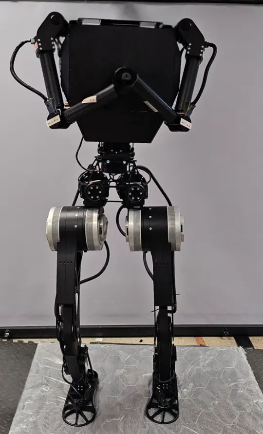 Humanoid robot design, control and trajectory planning